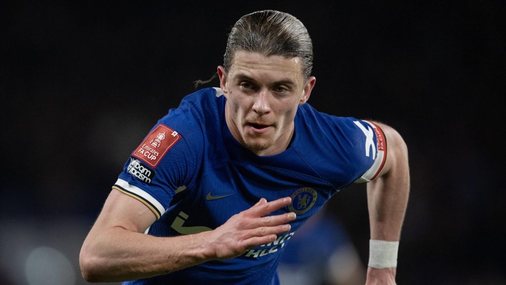 يفكر تشيلسي في صفقة مبادلة مع فيلا، القائمة المختصرة لثلاثة مهاجمين في مانشستر يونايتد – الجولة الورقية