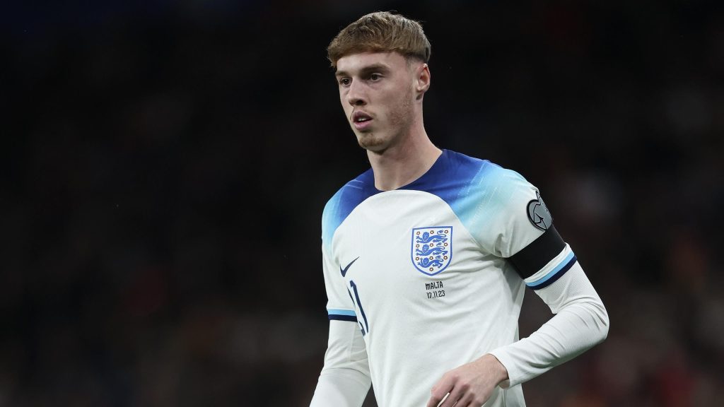 هل سيبدأ بالمر مع إنجلترا في يورو 2024؟ مناظرة بين فرديناند وكراوتش وهارجريفز…