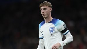 هل سيبدأ بالمر مع إنجلترا في يورو 2024؟ مناظرة بين فرديناند وكراوتش وهارجريفز…