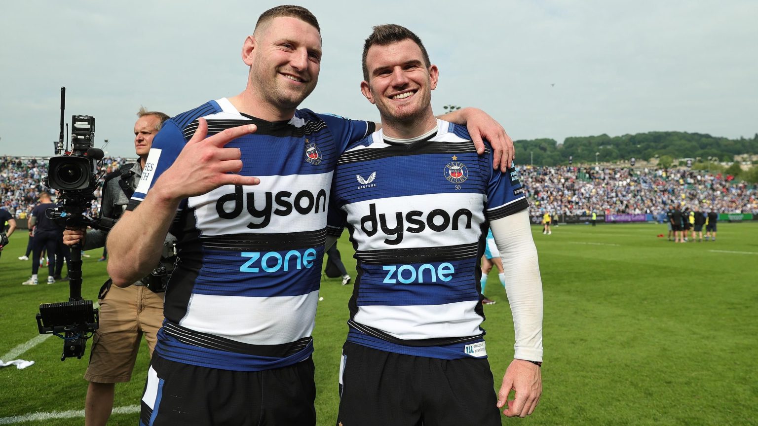 فين راسل: نجم باث يشيد بـ “شخصية وإيمان” الفريق بعد وصوله إلى نهائي الدوري الممتاز في غالاغر