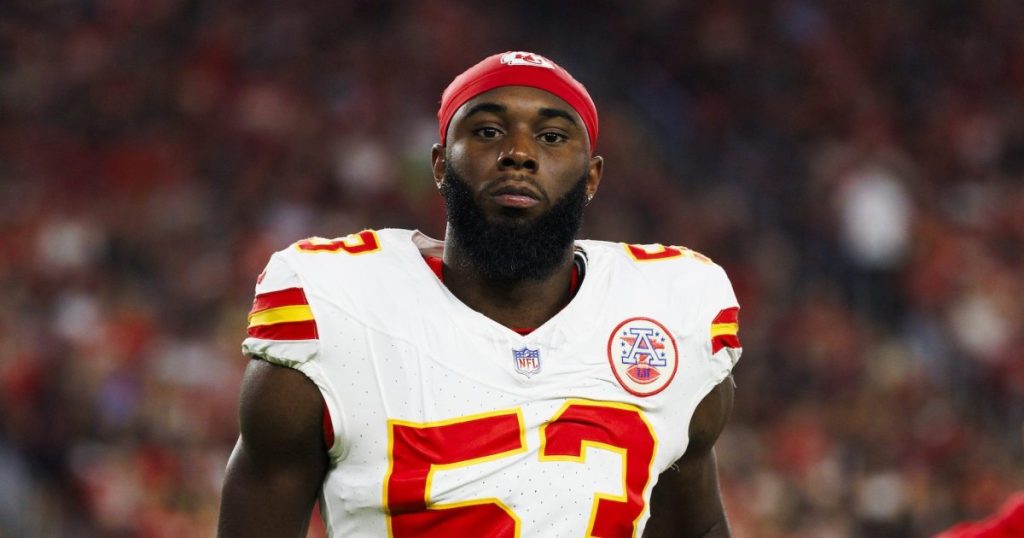 يحضر BJ Thompson من كانساس سيتي تشيفز حفل Super Bowl Ring بعد تعرضه لحالة طوارئ طبية