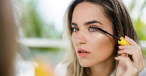 7 ماسكارا فائقة الإطالة ربما لم تجربيها (لكنك بحاجة إلى ذلك)