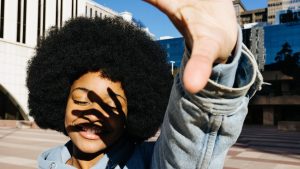 5 نصائح أساسية يجب اتباعها وتجنبها عند استخدام كريمات الوقاية من الشمس – وفقًا لطبيب الأمراض الجلدية
