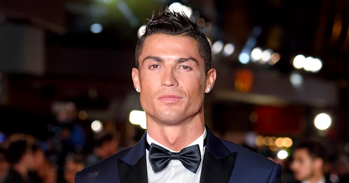 كريستيانو رونالدو يمتص الصيف مع 5 أطفال