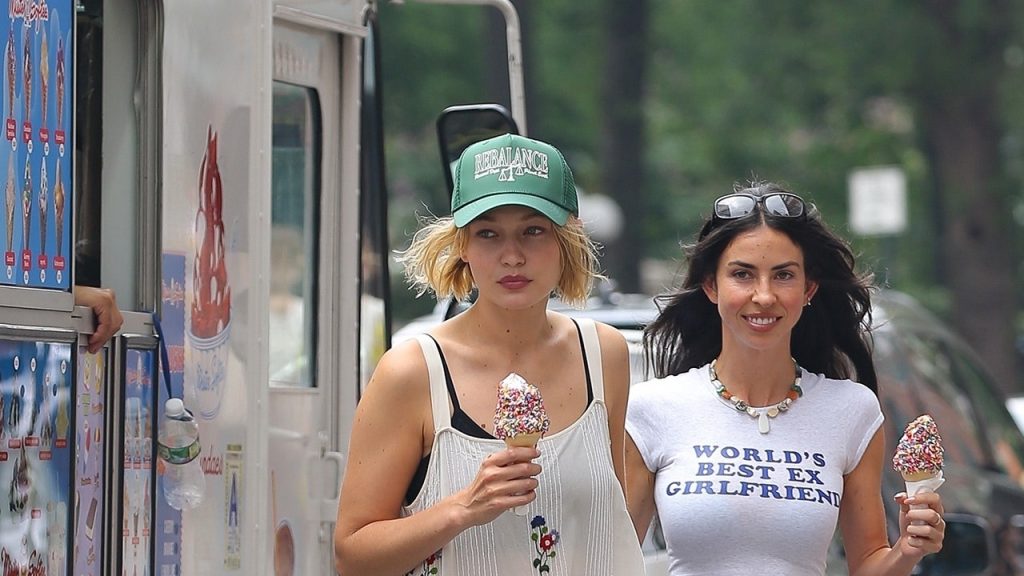 أحذية Vans من Gigi Hadid أكثر أناقة من أحذية Adidas Sambas