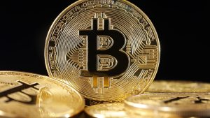 ارتفاع قيمة البيتكوين يساعد في خلق أكثر من 84 ألف ملياردير جديد في العملات المشفرة خلال عام