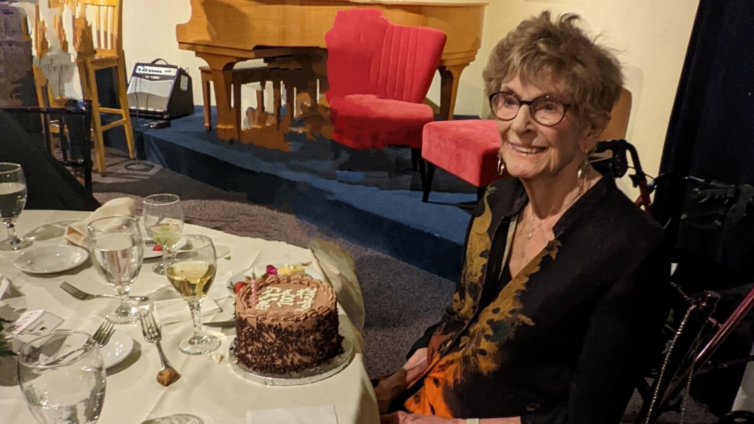 أنا رجل يبلغ من العمر 101 عامًا وقد نشرت للتو كتابي التاسع – إليكم أفضل 8 دروس لحياة طويلة وسعيدة