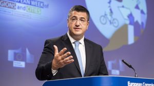 رئيس الوزراء اليوناني يرشح تزيتزيكوستاس لمنصب مفوض الاتحاد الأوروبي