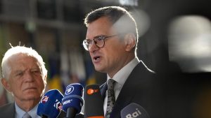 كوليبا يدعو دول الاتحاد الأوروبي إلى السماح لأوكرانيا بالهجوم على عمق روسيا والحفاظ على الزخم