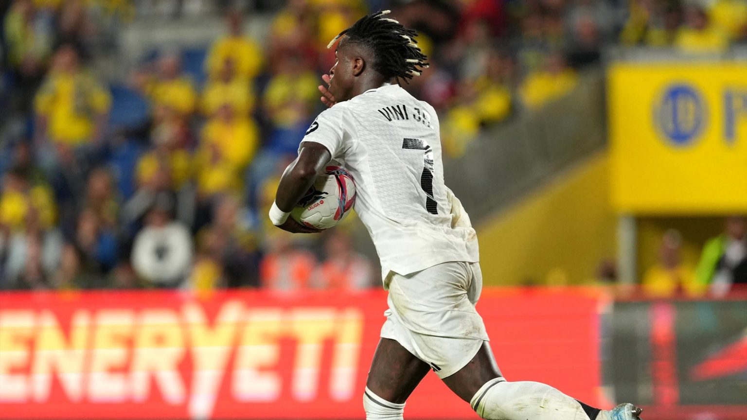 ريال مدريد يتعادل مع لاس بالماس ومبابي يواصل صيامه عن التهديف في الدوري