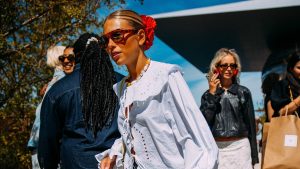 10 تسريحات شعر صيفية سهلة للتغلب على الرطوبة، مقدمة من Cool Girls في كوبنهاجن