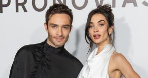 خريج مسلسل Gossip Girl إد ويستويك وخطيبته إيمي جاكسون متزوجان: “الرحلة بدأت للتو”