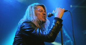 تم رش مغني فرقة Puddle of Mudd بغاز الفلفل، وتم القبض عليه من قبل شرطة بوربانك بعد مواجهة