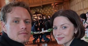 سام هيوجان يقدم نظرة خلف الكواليس على القراءة النهائية لمسلسل Outlander