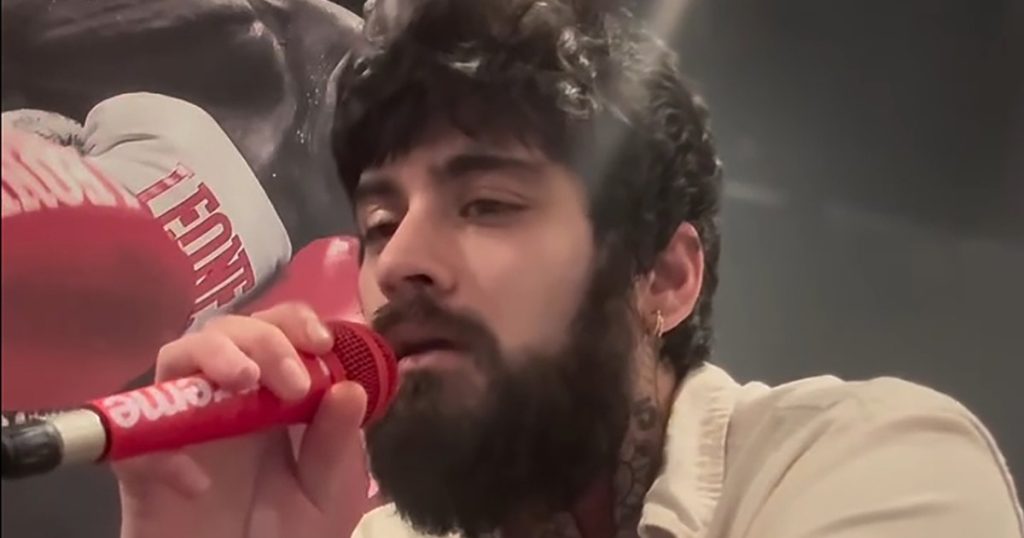 لحية زين مالك الطويلة تجعلنا ننبهر بمظهره الجديد