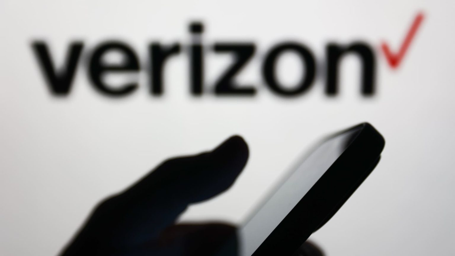 شبكة Verizon معطلة لآلاف المستخدمين، حسبما يظهر Downdetector