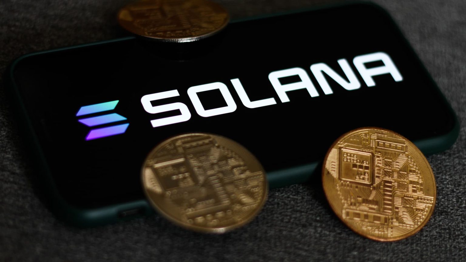 يقول بنك ستاندرد تشارترد إن عملة سولانا الرقمية قد ترتفع بنسبة 400% إذا فاز ترامب بالانتخابات