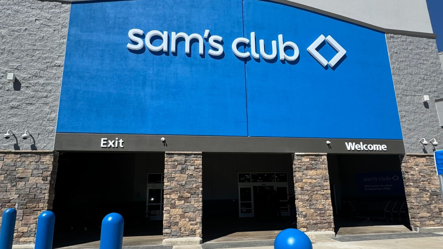 يختبر Sam's Club المملوك لشركة Walmart مستقبلًا بدون خطوط دفع