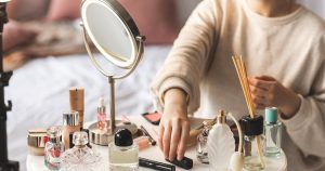 لا أستطيع التوقف عن شراء ماسكارا الإطالة هذه – وسعرها 30 دولارًا فقط على أمازون!