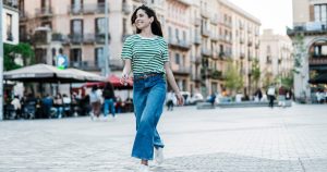 13 بنطالًا واسع الساق على أمازون يجعل ساقيك تبدو أطول – بدءًا من 17 دولارًا فقط