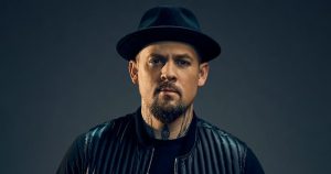 لدى Ink Master Joel Madden أكثر من 100 ساعة من الوشم – وهذه هي الوشوم الثلاثة التي يريدها بعد ذلك (حصريًا)