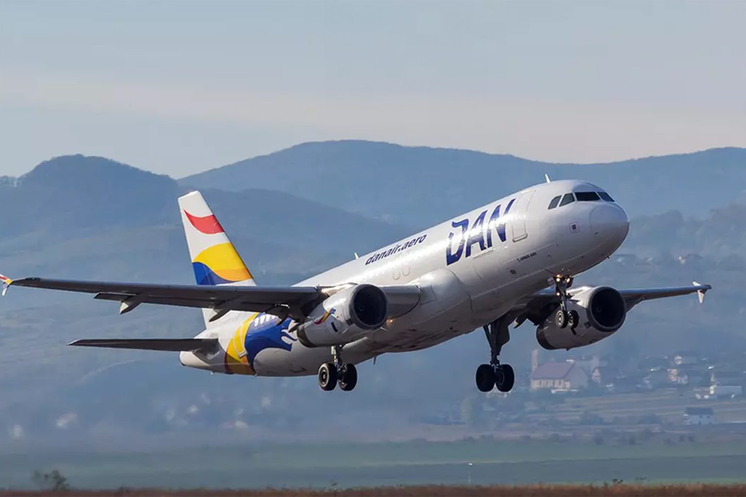 أول شركة طيران أوروبية تبدأ تسيير رحلات إلى دمشق