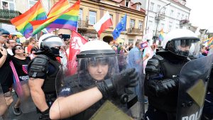 تتفوق رومانيا على بولندا كأسوأ دولة في الاتحاد الأوروبي لأشخاص LGBTQ+