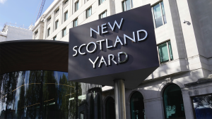 تعتقل الشرطة البريطانية العديد من الرجال الإيرانيين بسبب مؤامرة هجوم لندن المزعومة