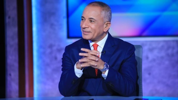 مبروك لفخرنا.. أحمد موسى يهنئ محمد صلاح بجائزة أفضل لاعب في الدوري الإنجليزي