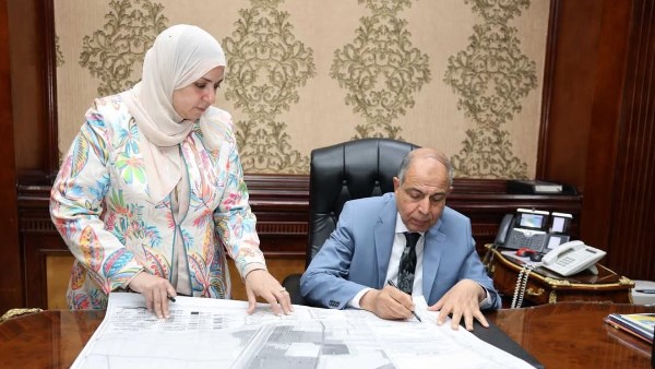 أخبار المنيا: اللواء كدواني يستمع لمطالب تجار سوق ماقوسة ويعتمد إعادة المخططات التفصيلية لمغاغة وديرمواس وأبوقرقاص.. ويعلن توريد 450 ألف طن من القمح بالصوامع والشون