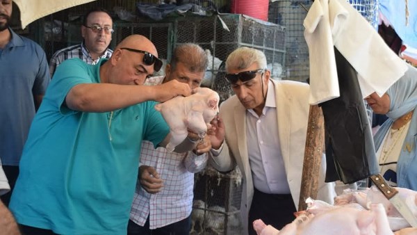 استعداداً لعيد الأضحى المبارك.. حي الزهور بورسعيد يشن حملة مشتركة للتفتيش على المحال|صور