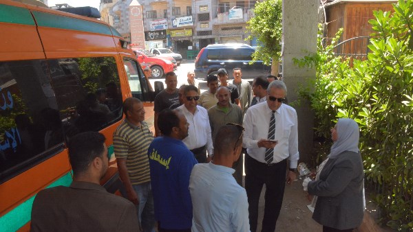 مديريات في دائرة الرقابة.. محافظ الغربية يلتقي المواطنين ويستجيب لمطالبهم