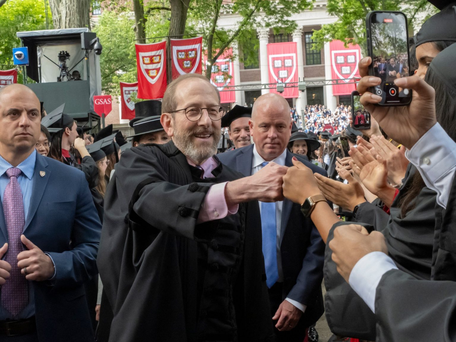 دعوات لإنهاء حرب غزة خلال حفل الخريجين في هارفارد