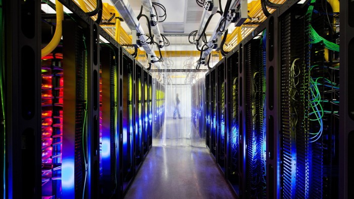 الحوسبة السحابية مهمة للغاية بحيث لا يمكن تركها إلى الثلاثة الكبار