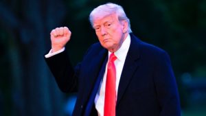 يحاول عالم ترامب أن يركض التشفير