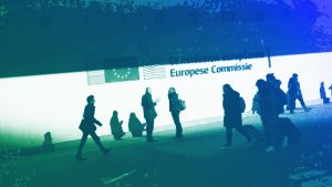 إن استخدام الأموال العامة للتلاعب بالجمهور ليس سياسة – إنها دعاية