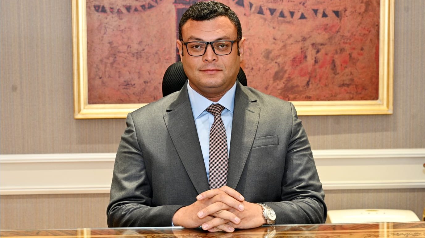 وزير الإسكان يُصدر قرارات بإزالة تعديات ومخالفات بناء بـ غرب بورسعيد