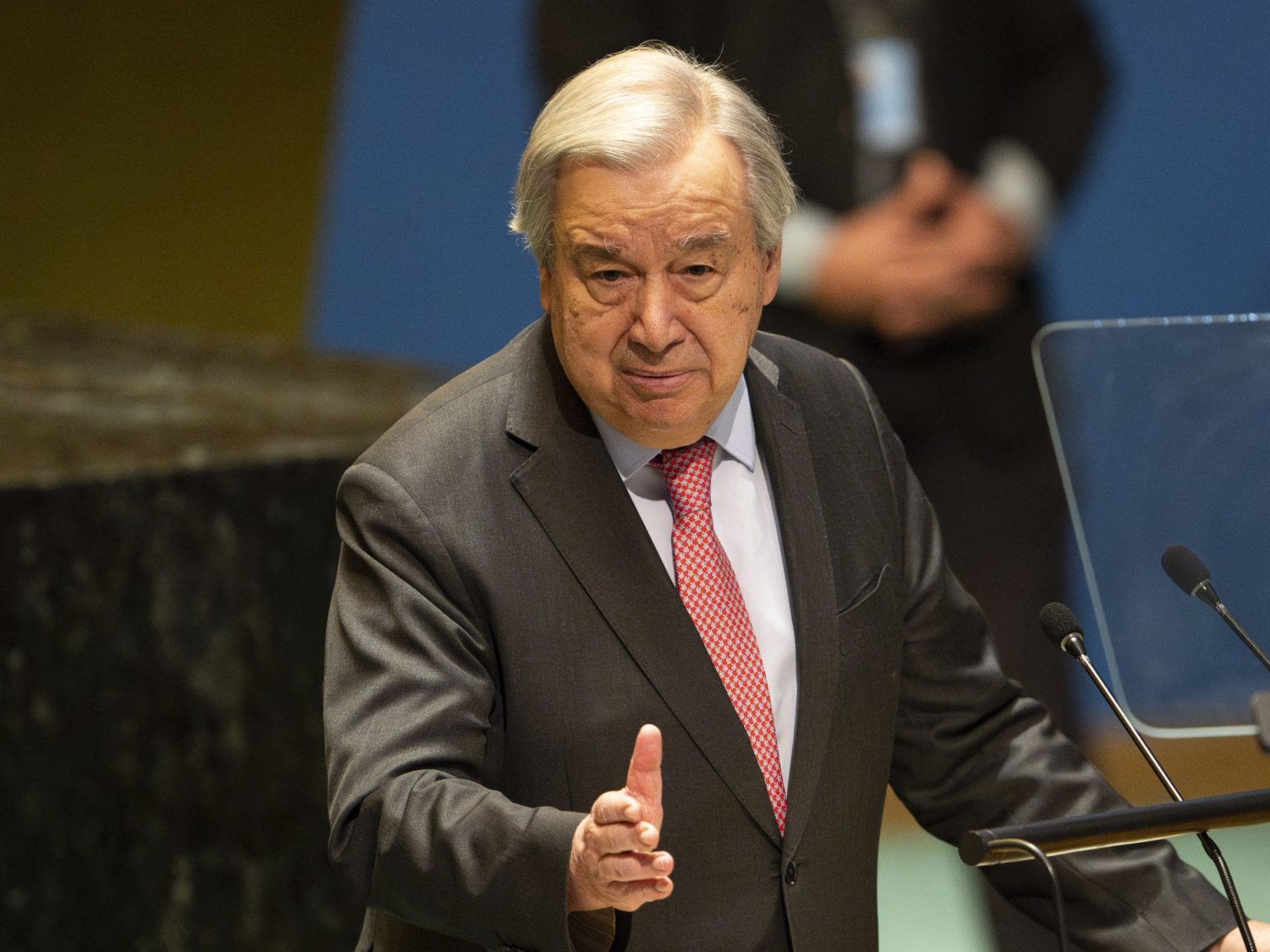 غوتيريش يحمّل الذكاء الاصطناعي مسؤولية انتشار خطاب الكراهية