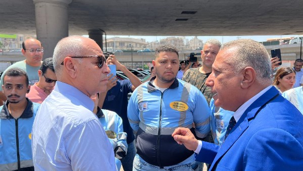 محافظ القاهرة يتفقد تطبيق نظام السايس الجديد لأول مرة.. صور