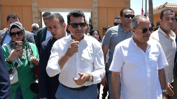 وزير الشباب ومحافظ بورسعيد يشهدان إطلاق الموسم السابع لمشروع متطوعي YLY