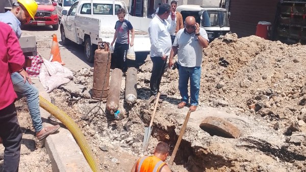 رئيس مياه الغربية : جار حل مشكلة انفجار خط طرد بسيون في أسرع وقت ..صور