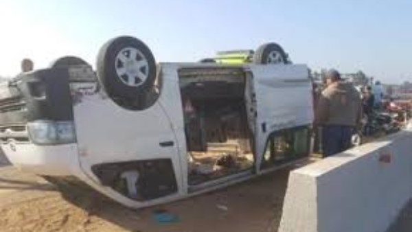 قبل زيارة وزير النقل.. انقلاب سيارة ربع نقل على الطريق الإقليمي في المنوفية