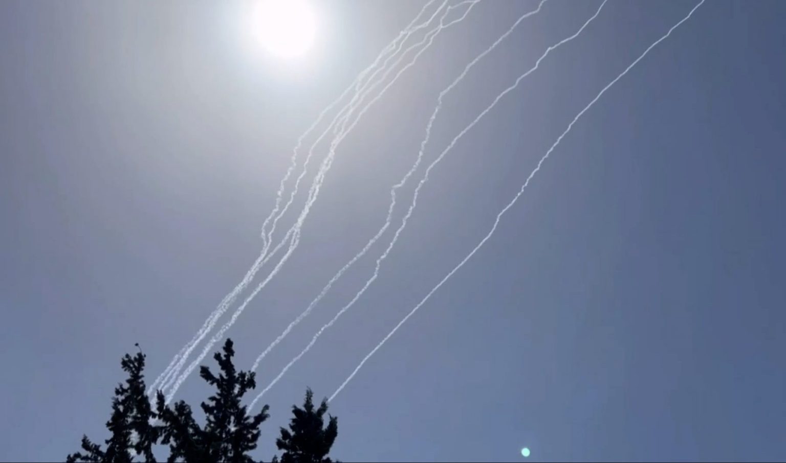 إيران تطلق الموجة 19 من هجماتها على إسرائيل