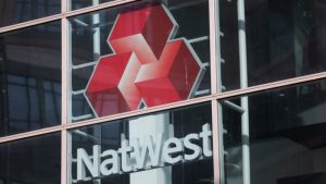 يجب ألا تنسى ناتويست الماضي المتقلب