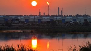 لماذا يراقب تجار النفط مضيق هرموز