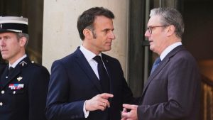 يزور فرنسا ماكرون المملكة المتحدة بالهجرة ، أوكرانيا تتصدر جدول الأعمال