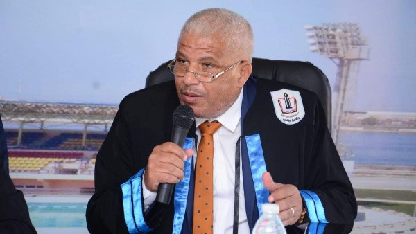 محطات فى الحياة الجامعية  لفقيد الكرة المصرية و بورسعيد الدكتور ميمي عبد الرازق