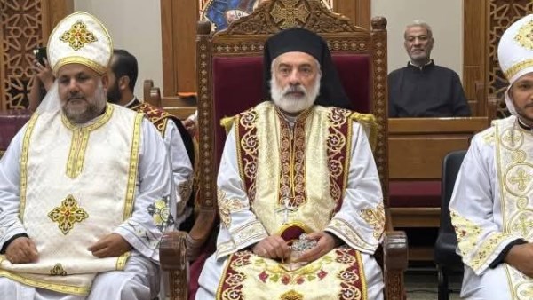 الأنبا باسيليوس يترأس قداس المناولة الاحتفالية بكنيسة السيدة العذراء بجاهين
