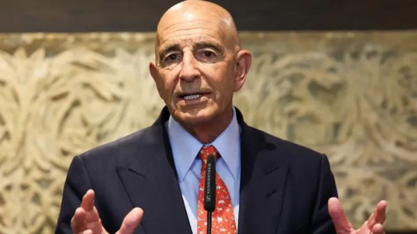 مبعوث ترامب يلتقي الرئيس اللبناني في بيروت وهذا ما قاله