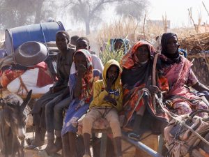 الآلاف في السودان المحاصرة في الخار